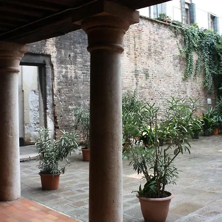 Ca' Petriana * Venice